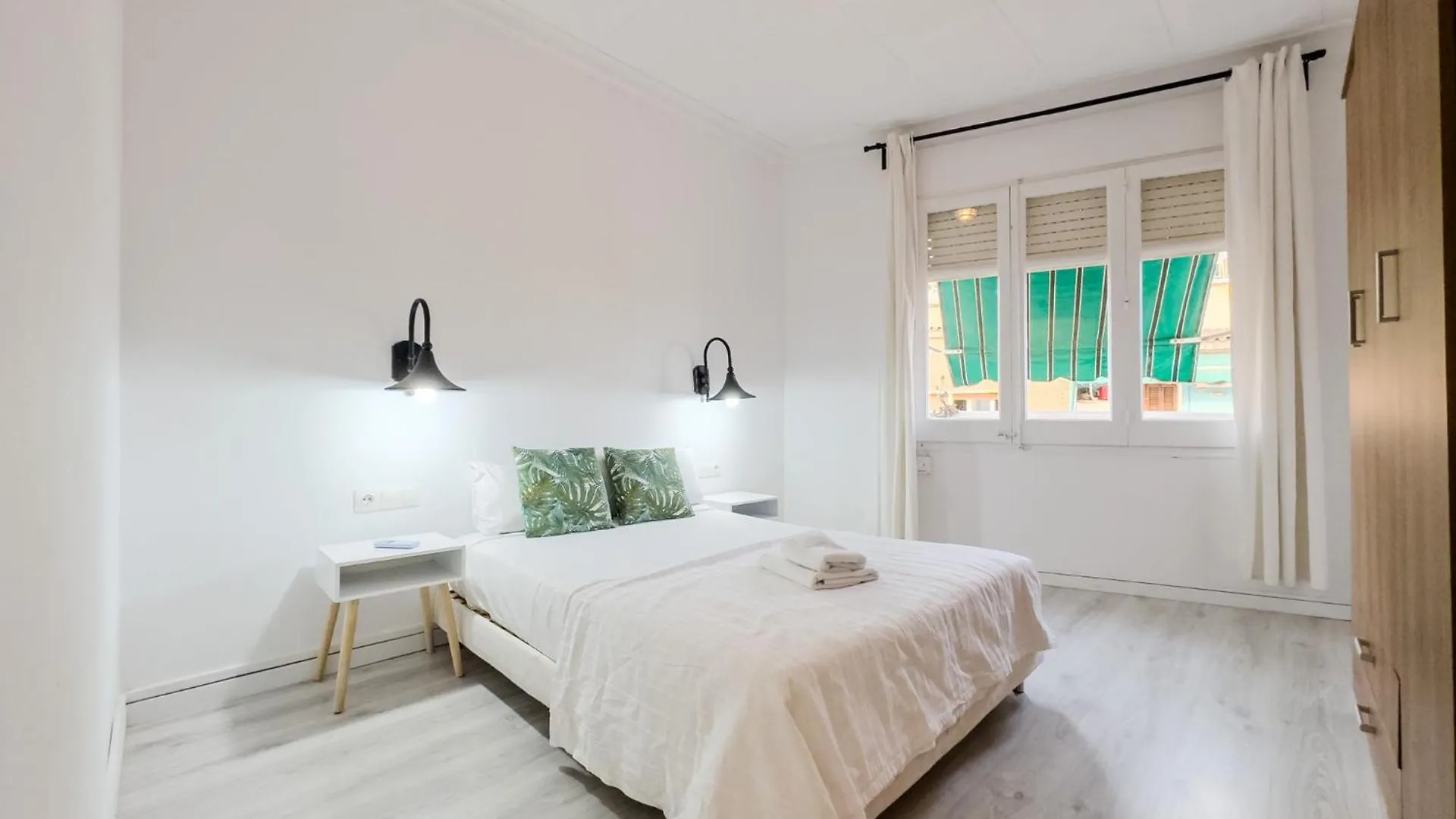 Bed&Bcn Mas Apartments L'Hospitalet de Llobregat 0*,